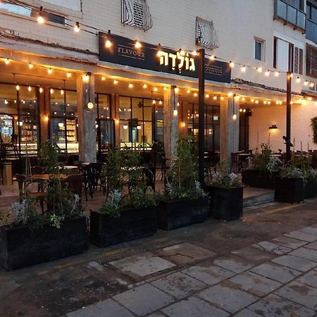 Appartement דירת 5 חדרים מול הים à Bat Yam Extérieur photo