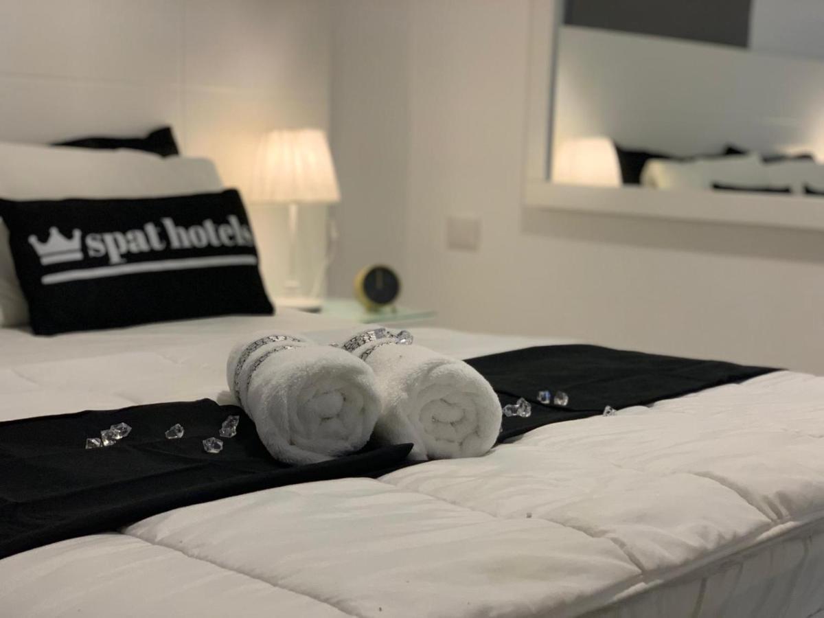 Appartement דירת 5 חדרים מול הים à Bat Yam Extérieur photo
