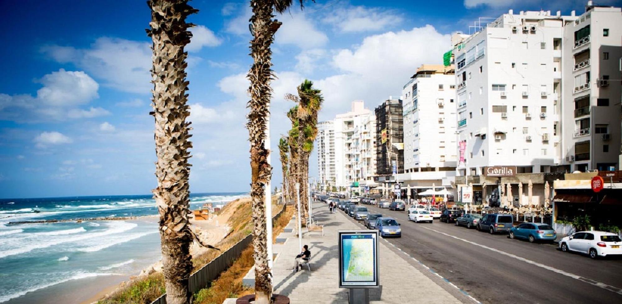 Appartement דירת 5 חדרים מול הים à Bat Yam Extérieur photo