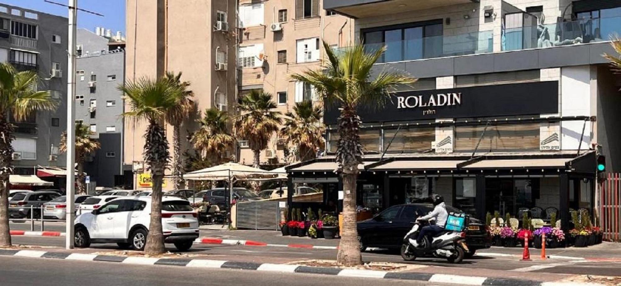 Appartement דירת 5 חדרים מול הים à Bat Yam Extérieur photo